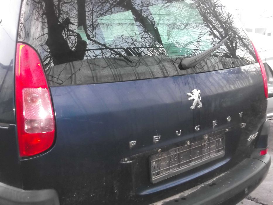 Пежо 807 2.2 128 к.с.2005 год.Само на части