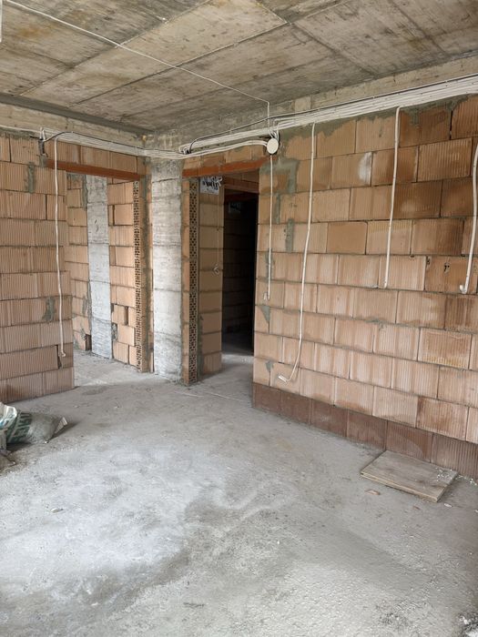 Продава се Двустаен апартамент в Варна, Виница - 64 кв.м за 1600 €/кв.м - Снимка #5