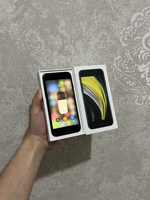 iPhone se 2020 64gb