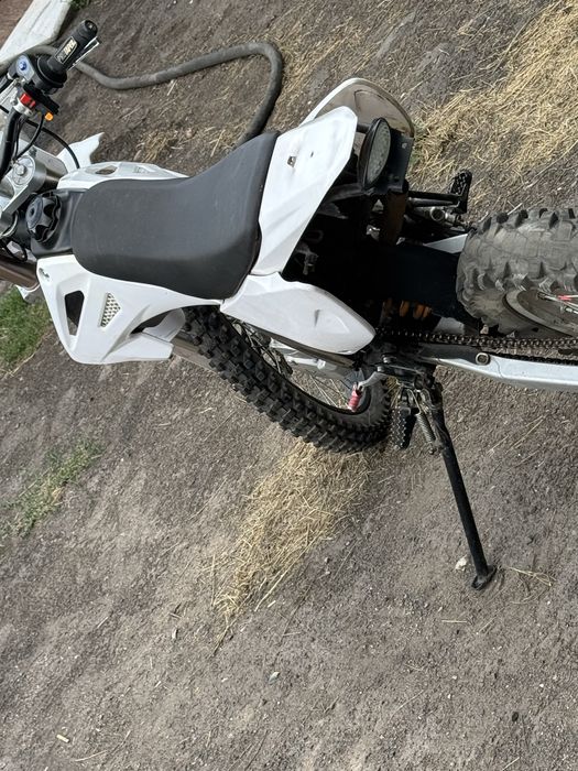 Продам эндуро 250 куб. см