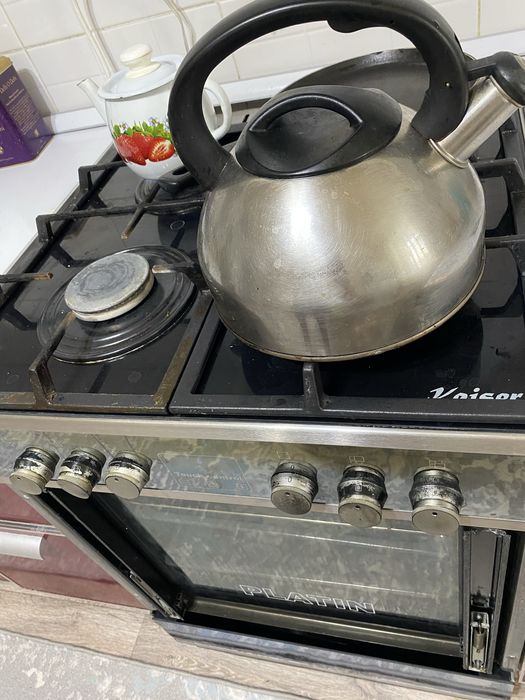 Газ плита с духовкой