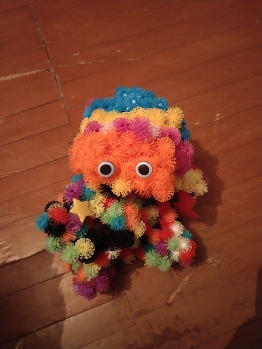 Детскии конструктор -липучка