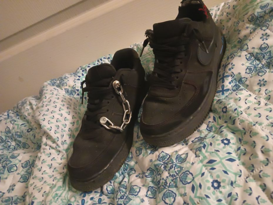 Nike Air Force 1 Custom – Model Unicat – Lanț Metalic – Streetwear