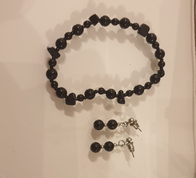 Set onix nou, cercei si bratara