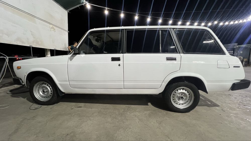 Vaz 2104 sotiladi srochniga yaxshi xolda