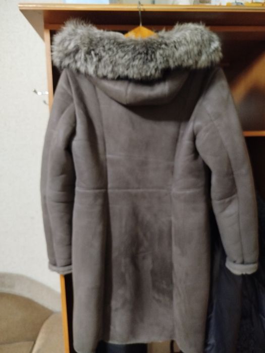 Продаю дублёнку в хорошем состоянии