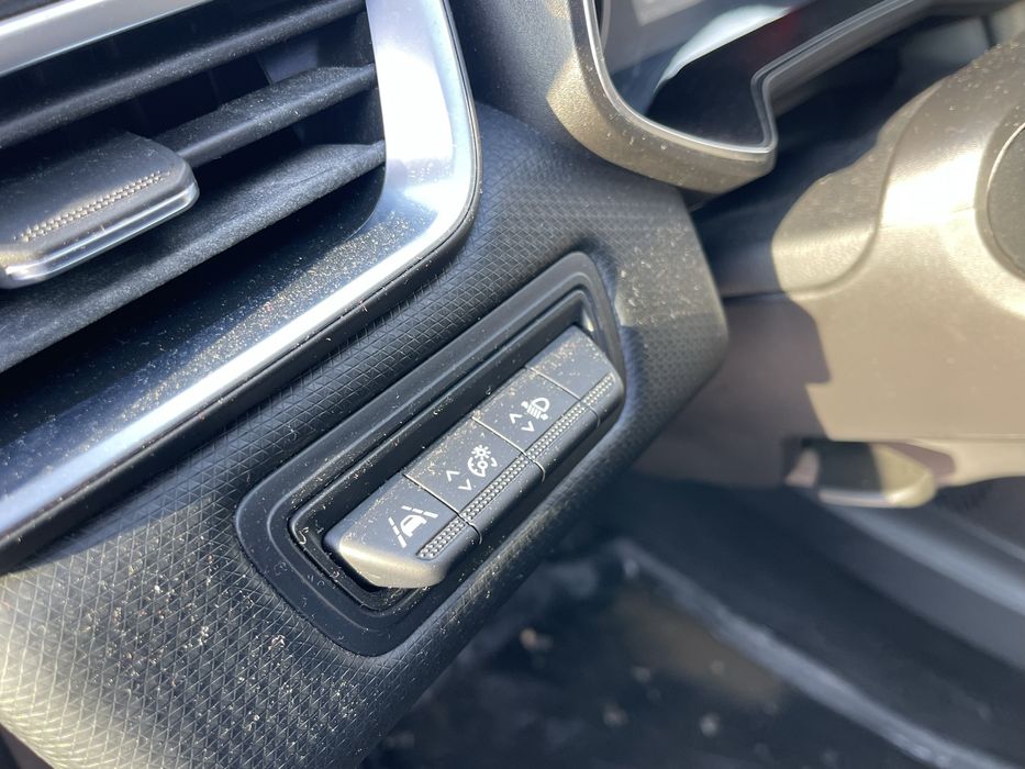 Renault Clio 1.0Tce -Usor avariat/avariata