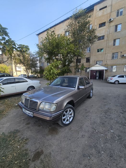 В продаже Мерседес бенс w124