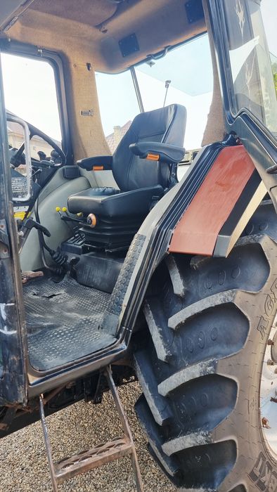 CASE Internațional 844 XL