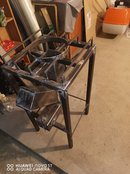 Vând sobă rachetă