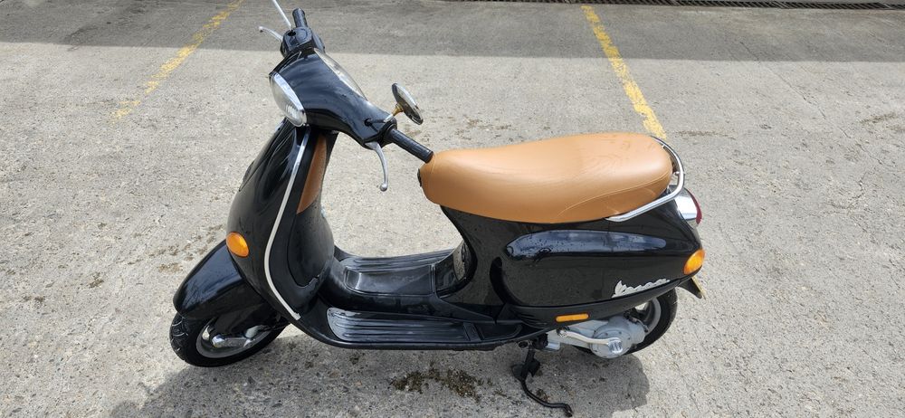 Vespa ET 4 pentru pasionați
