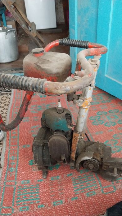 Продам бензопила