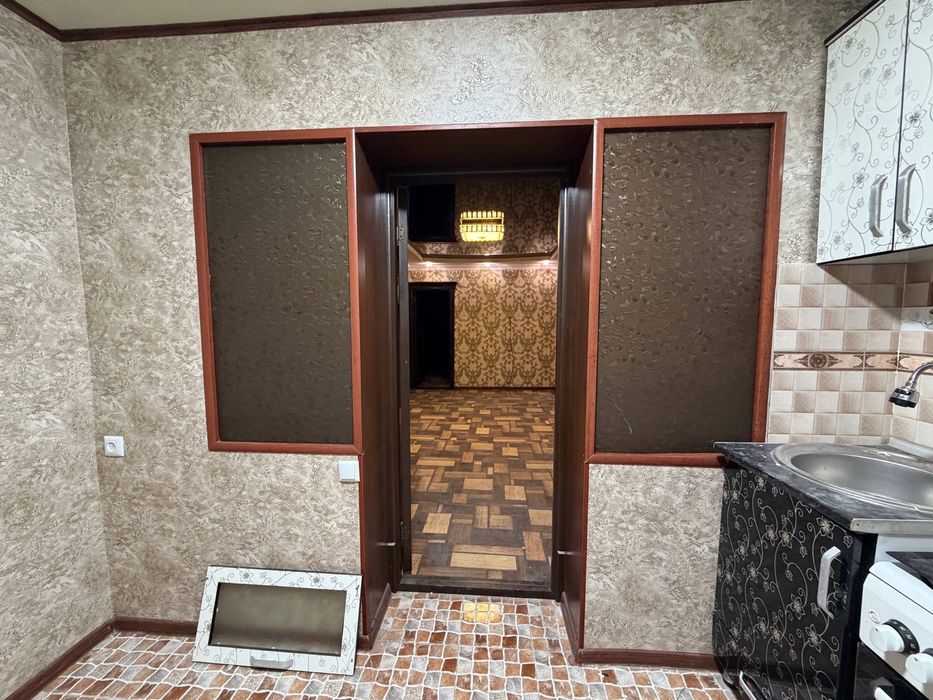 Квартира 3х комнатная, переделанная в 4 комнатную. 4х этажный дом 2 эт