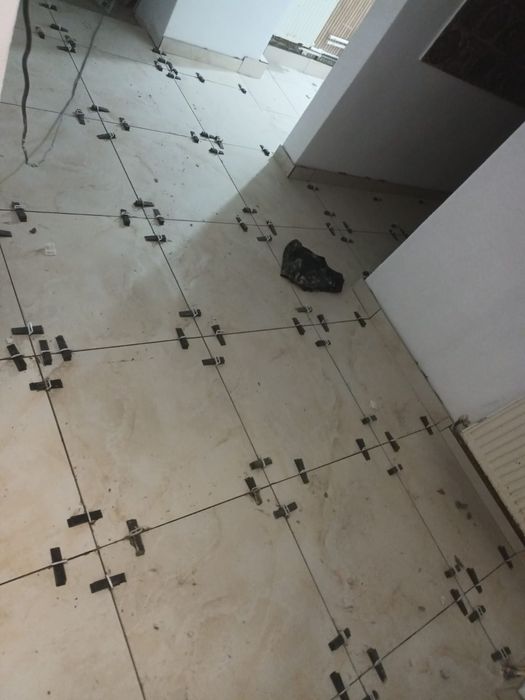 Amenajari interioare si exterioare,Gresie,Fainta,Parchet,Tencuieli,