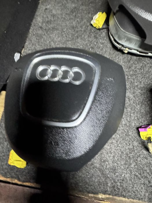 Аербег волан за ауди а4 а3 а6 с 4 лъча