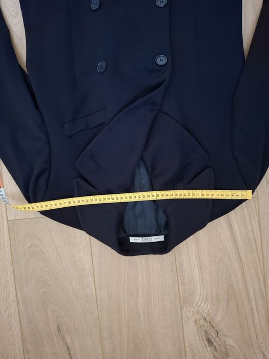 Palton Gianfranco Ferre,white,52/L,lana 90%  casmir 10% ,Made in Italy