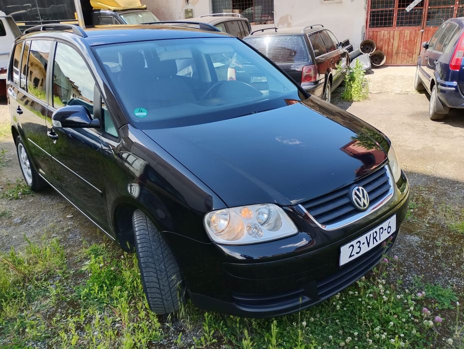 VW touran de 1,6 benzină Mpi clasic de 1p5 cp euro 4 recent adusa din Germania cu platforma preț 1290 euro