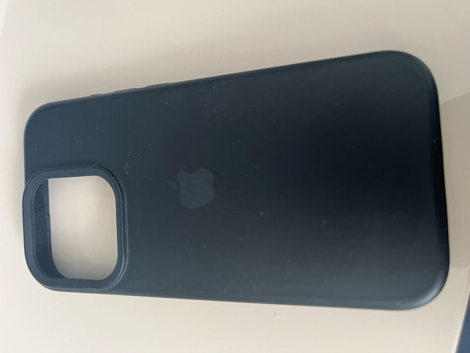 Оригинален силиконов кейс за iPhone 15 Pro