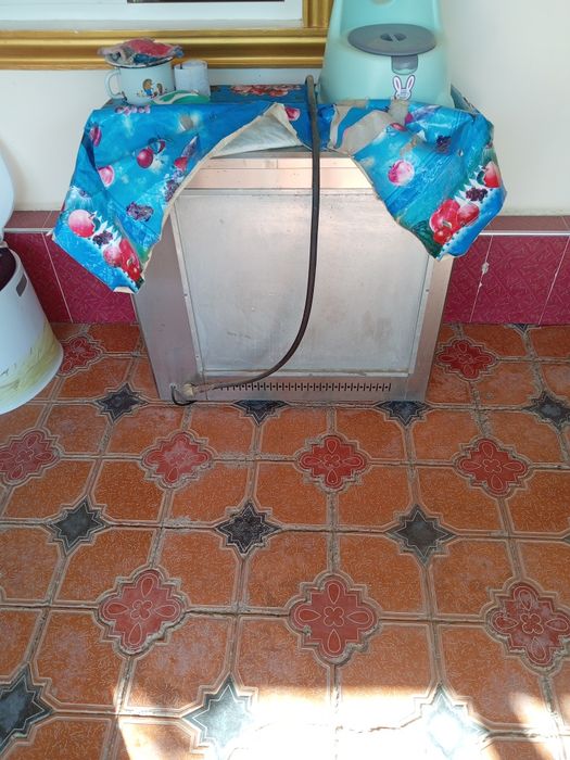 Girl apart gazda ishlaydi