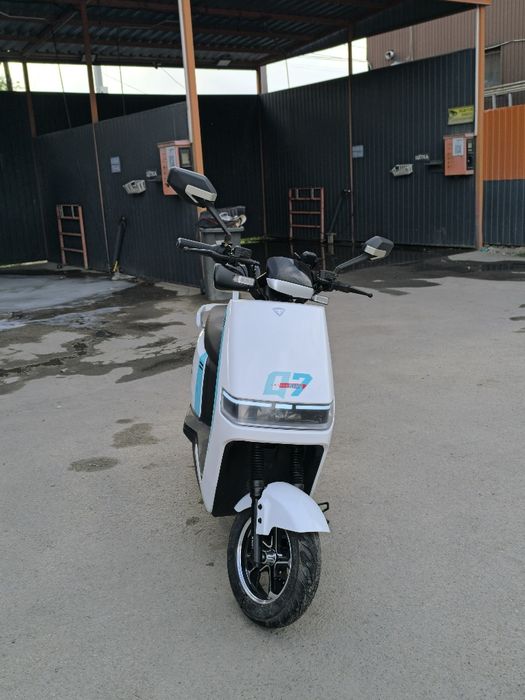 Продам электромопед Q7