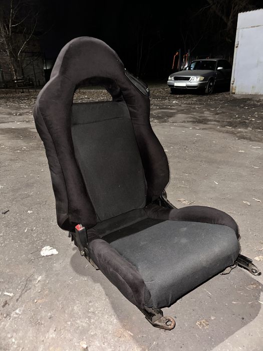 Продам сиденье полуковши с митсу гто