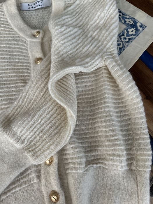 Cardigan Muliebrity & Nicoleta Negura