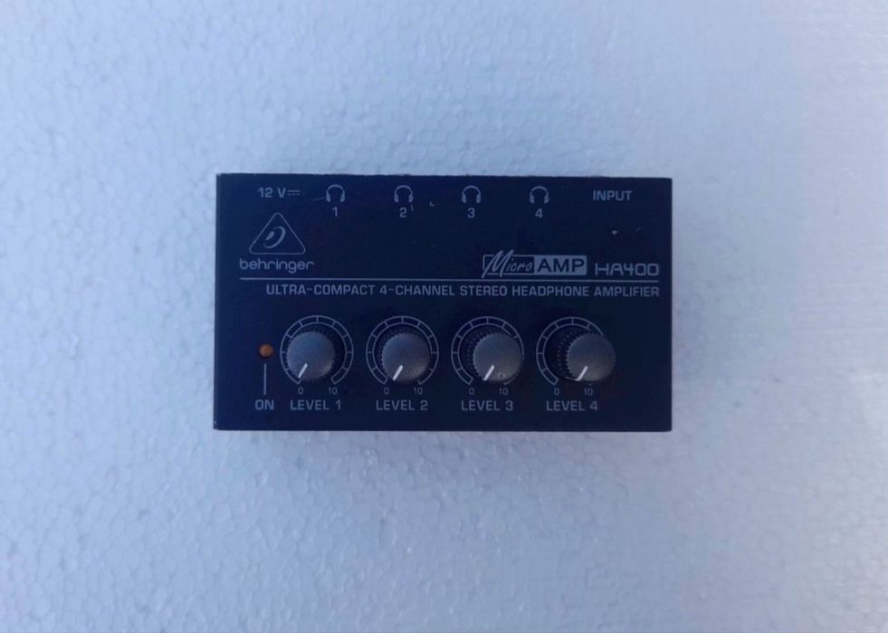 Art / Supreme / Behringer