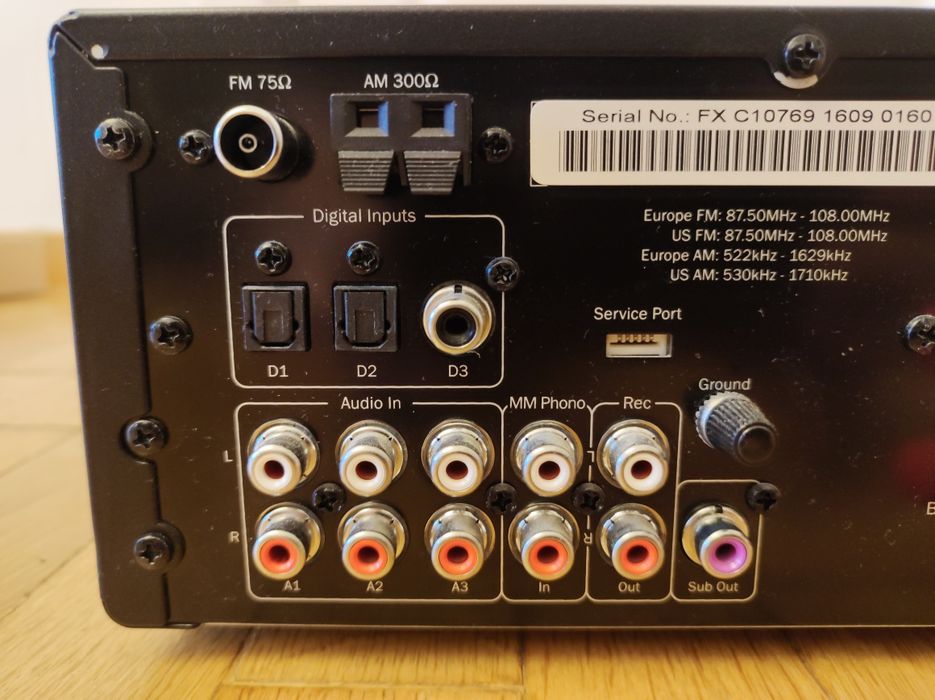 Cambridge Audio Topaz SR20, 100w/canal in 8 ohmi, optic,coaxial, sub out, tuner.