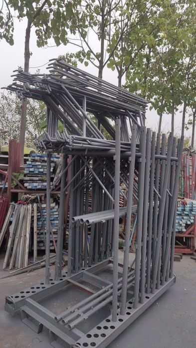 Schela metalica dimensiuni mari si mici