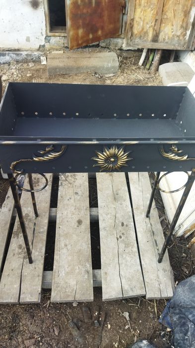 Мангал,со съёмными ножками