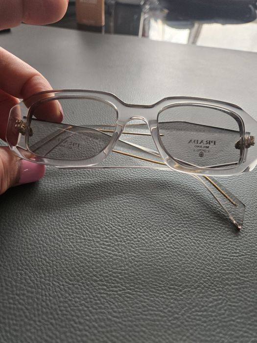 Слънчеви очила Prada