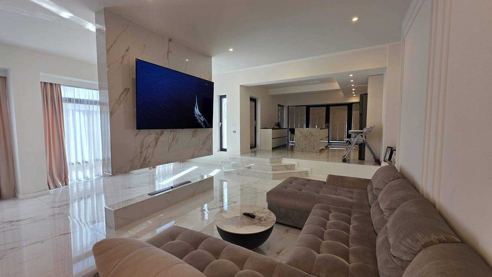 Casă modernă de vânzare, 380 mp construiți, mobilată, finisaje premium – Bd. Primăverii