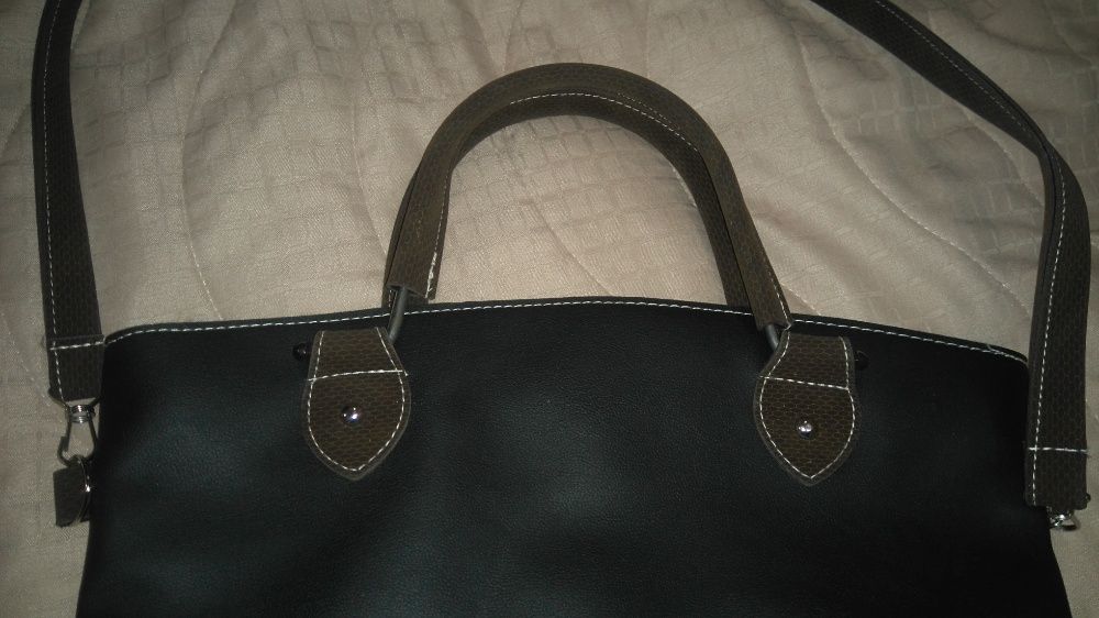 Черна дамска чанта