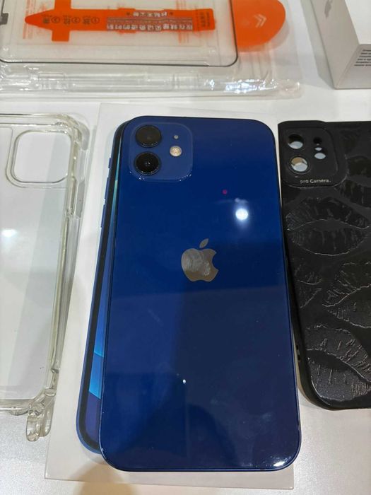 Iphone 12 64GB + AirPods 2