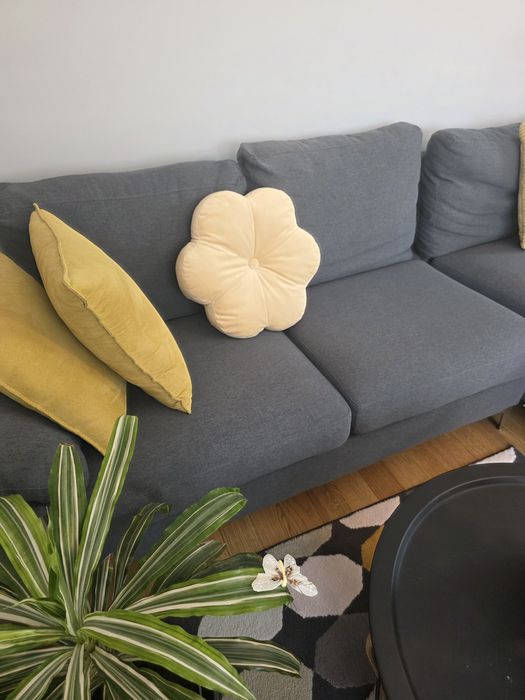 Диван с лежанка.Сив цвят