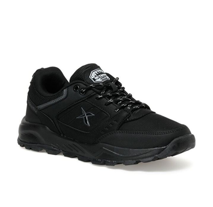 Осенне-зимние кроссовки Kinetix