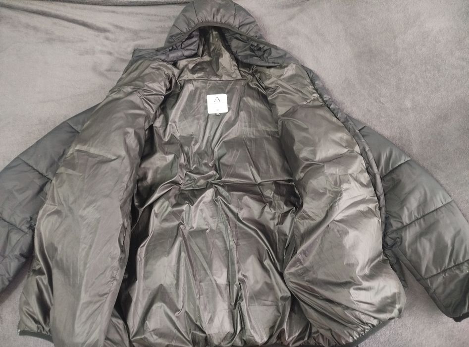 Продам куртку ACG Зимняя!