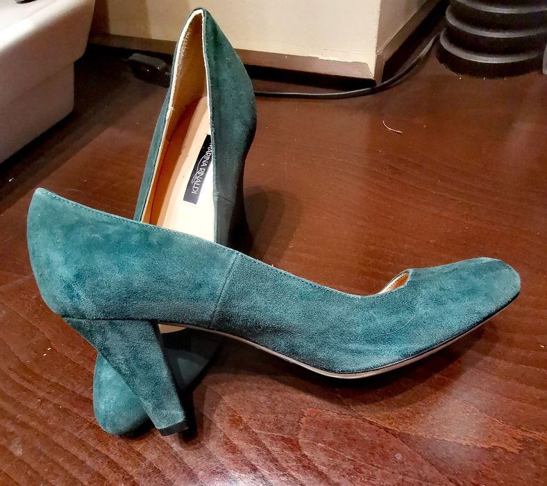 Много елегантни обувки италиански Marina Rinaldi