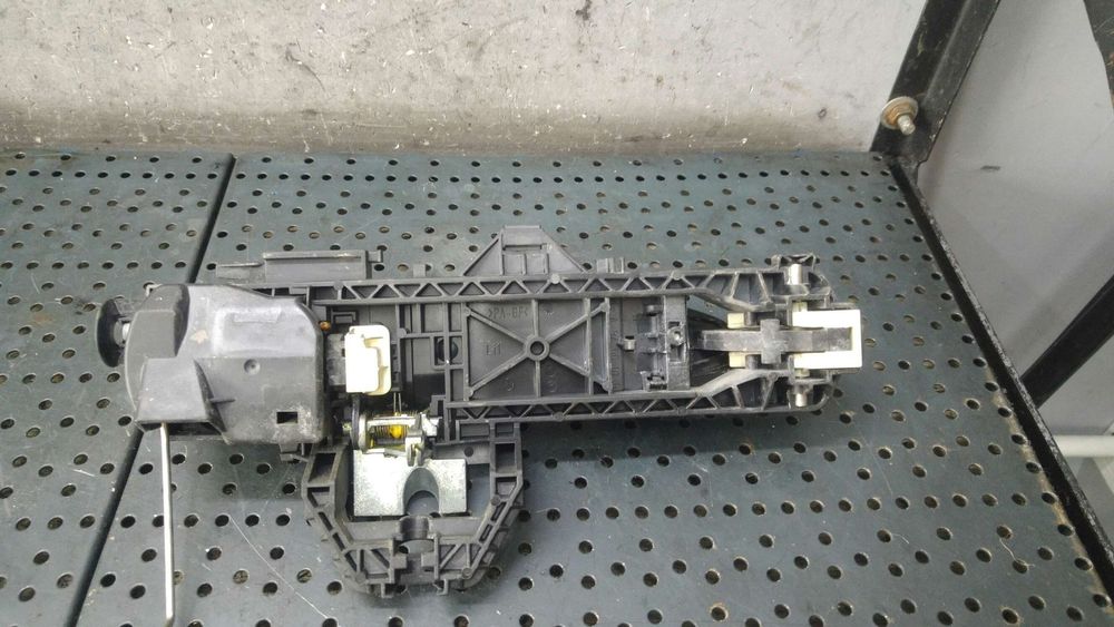 Maner usa stanga fata mercedes c class w204 970558100q09 a345501