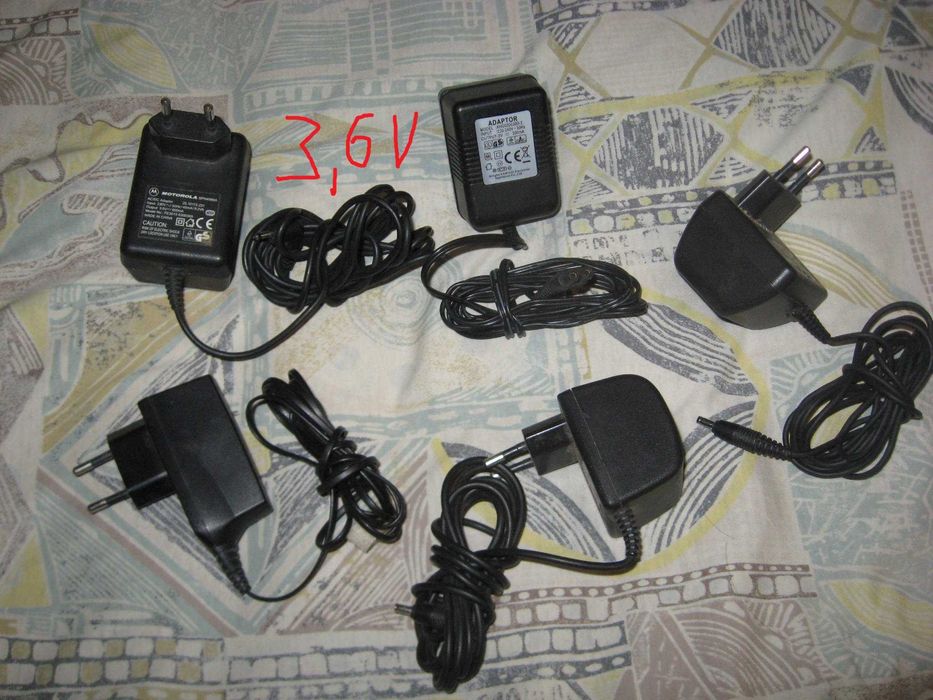 адаптори ,изправители  за 3,6в  , 4,5в и  5 волта