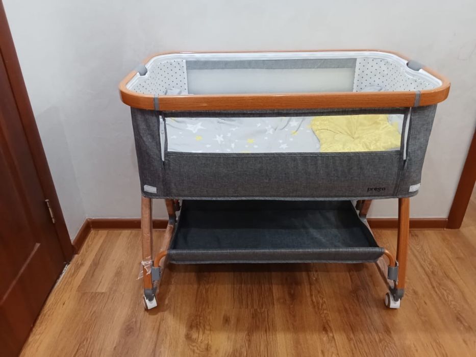 Манеж-кровать в хорошем состояний!