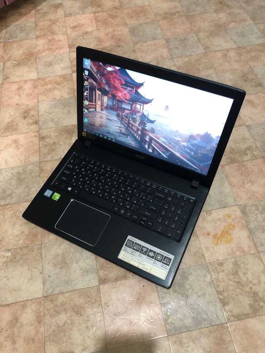 Мощный Отличный ASER SSD 240гб озу 8гб NVIDIA работает шустро WIN 10