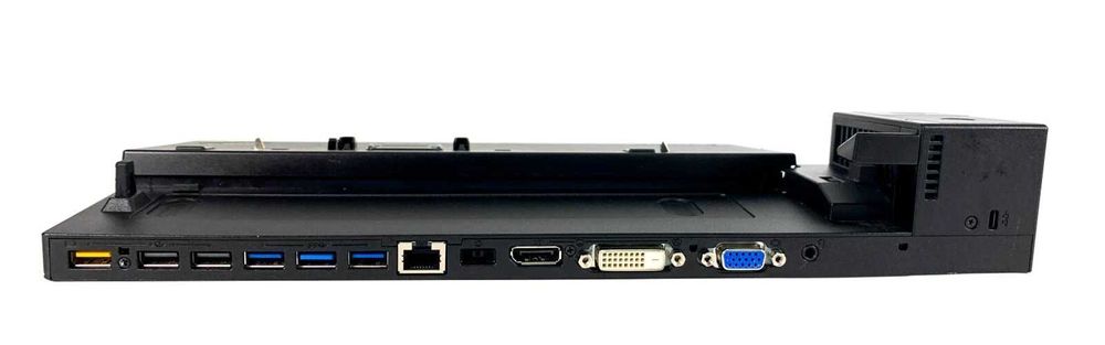 Lenovo ThinkPad X240 с Windows 11 и аксесоари.