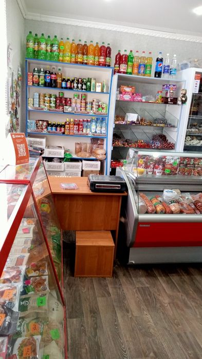 Шпальный дом с магазином