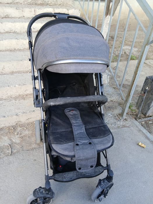 Продам детскую коляску