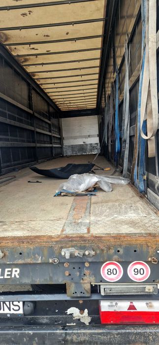 Semiremorca schwarzmuller