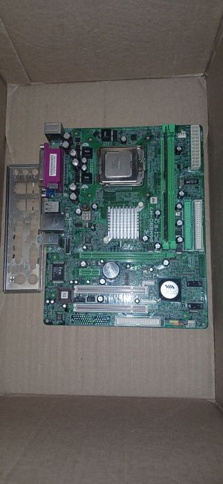 Обмен / продажа: 2 материнские платы LGA775 + процессоры (под ремонт )