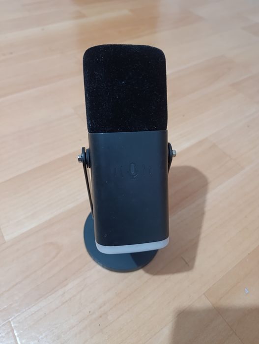 Настольный Микрофон AM8