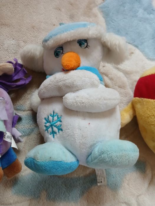 Плюшени мечета на различни герои