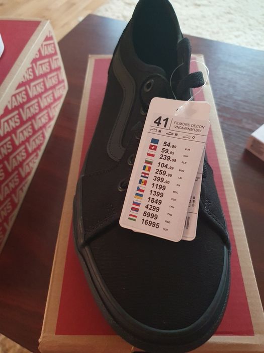 Vand tenisi noi Vans nr.41